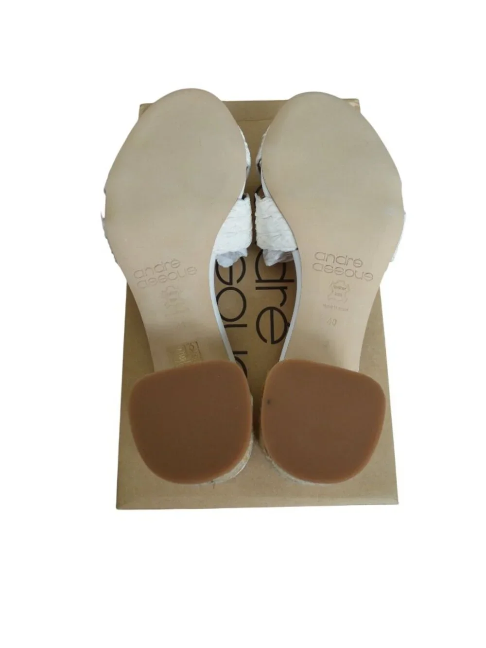 New Andre Assous Cadyn Slip On Sandals White Raffia Espadrilles Women's Size 8.5